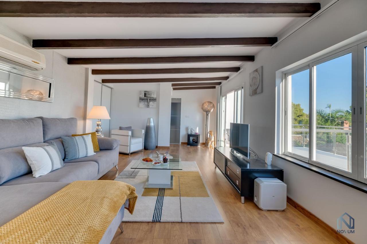 Newly Renovated 4 Bdrm W Pool In Location * Marbella