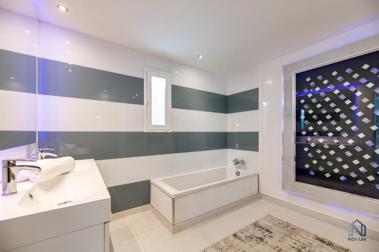 Newly Renovated 4 Bdrm W Pool In Location *